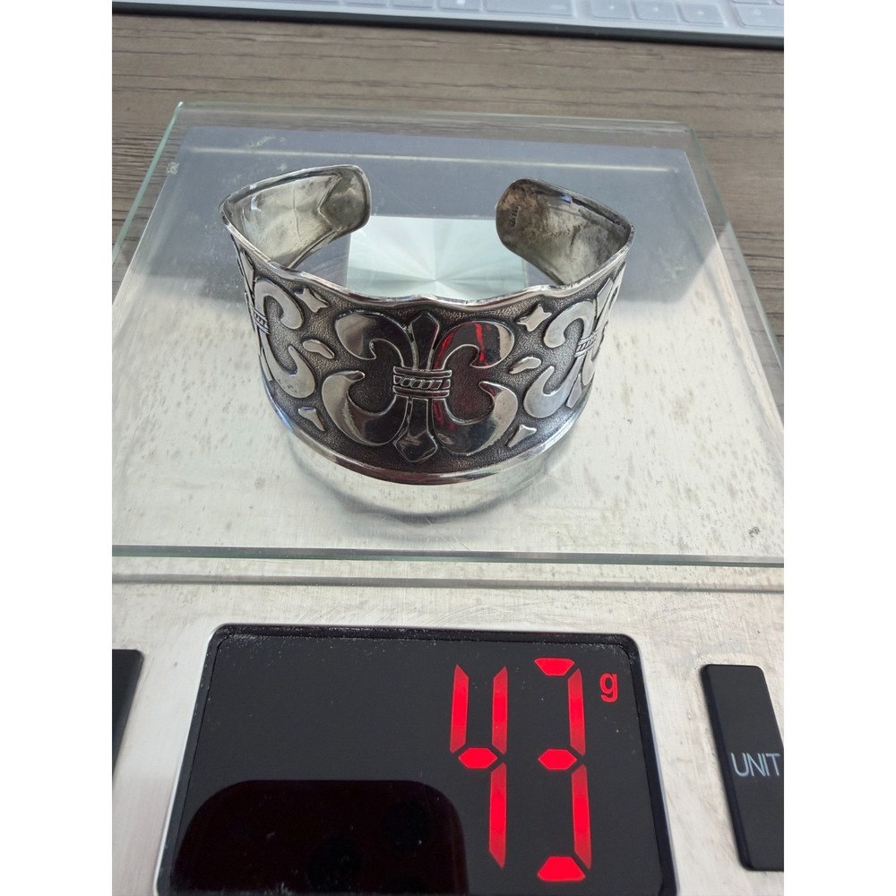 Sterling Mexican Fleur de Lis Cuff Bracelet Wide VERY Cool Art to Wear 43 Grams - Picture 11 of 13